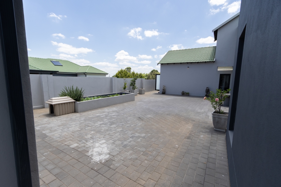 4 Bedroom Property for Sale in Wigwam North West